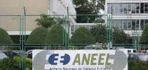 Aneel anuncia bandeira verde para janeiro e orienta consumo consciente de energia