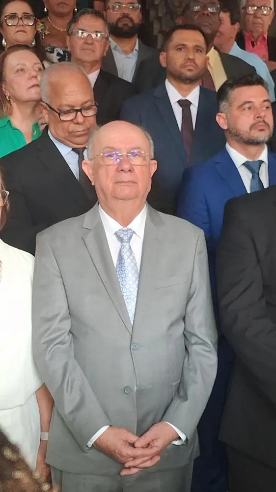 José Ronaldo toma posse mais uma vez como prefeito de Feira de Santana