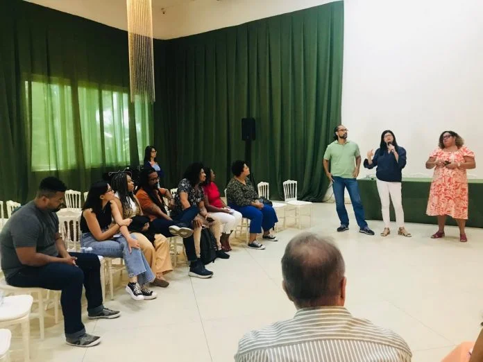 Equipes passam por formação para implementar Coletivos Bahia pela Paz