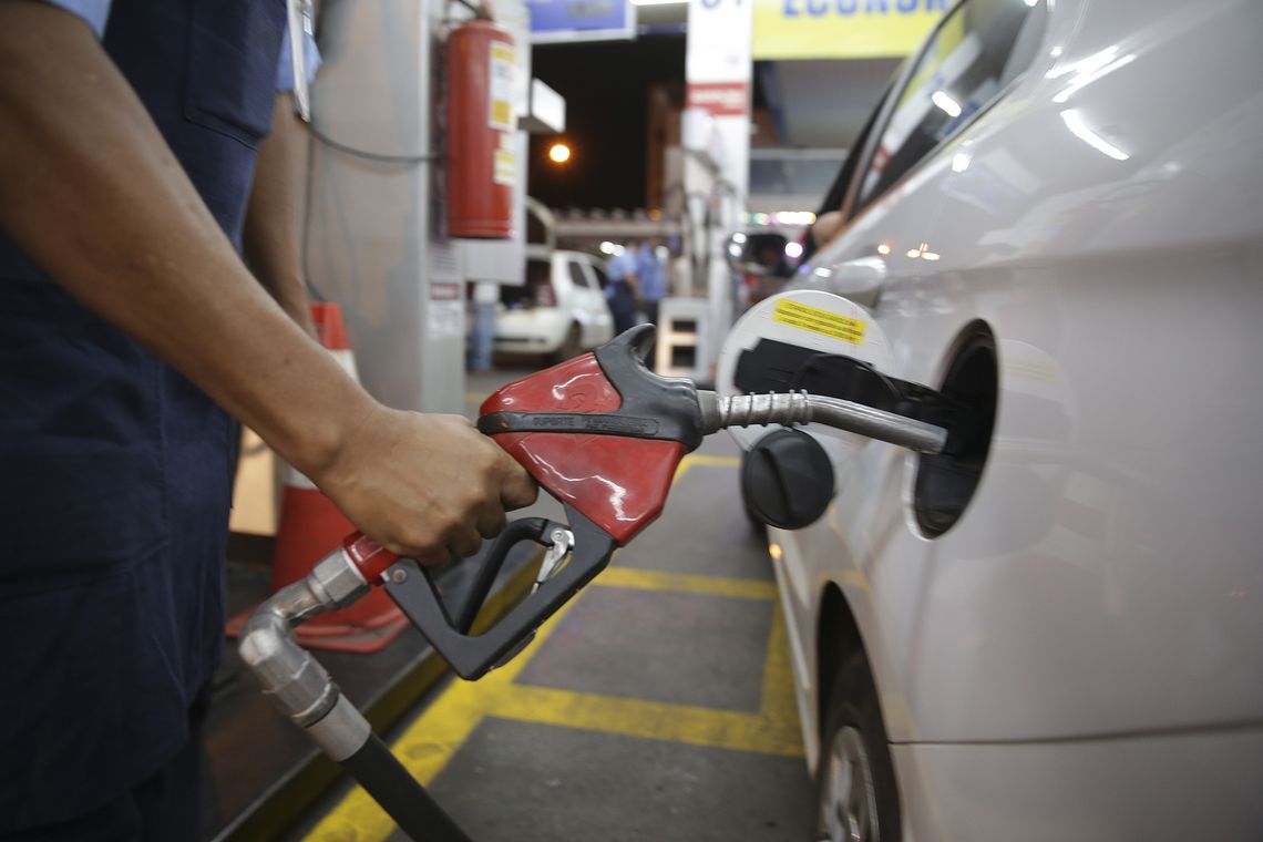 Petrobras eleva gasolina em 6% e diesel em 5%