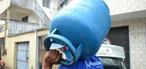 Preço do botijão de gás ficará até R$ 8 mais caro