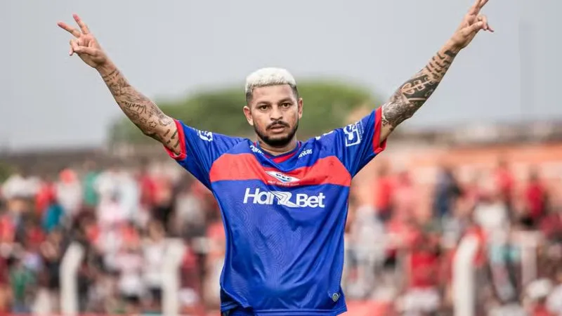 Ex-jogador de times baianos é preso suspeito de tentar estuprar funcionária de seu atual clube