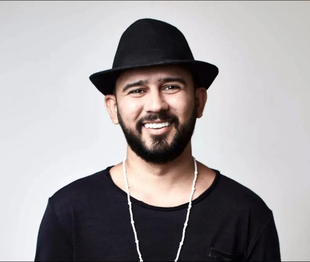 Poeta Bráulio Bessa confirmado na jornada pedagógica de Quijingue