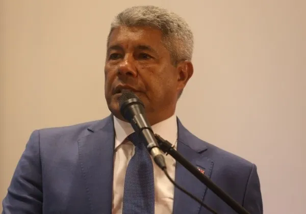 Jerônimo comemora fim da concessão da ViaBahia e promete rodovias de qualidade