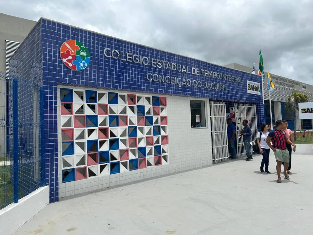 Governador dá início ao ano letivo e inaugura escola de tempo integral em Conceição do Jacuípe