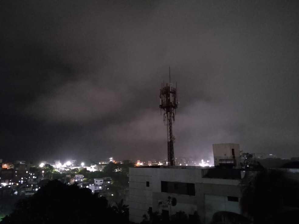 Alerta Salvador, recôncavo e região metropolitana têm previsão de chuva e ventos fortes