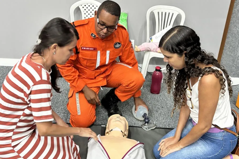 Profissionais da Educação Municipal participam de formação em primeiros socorros