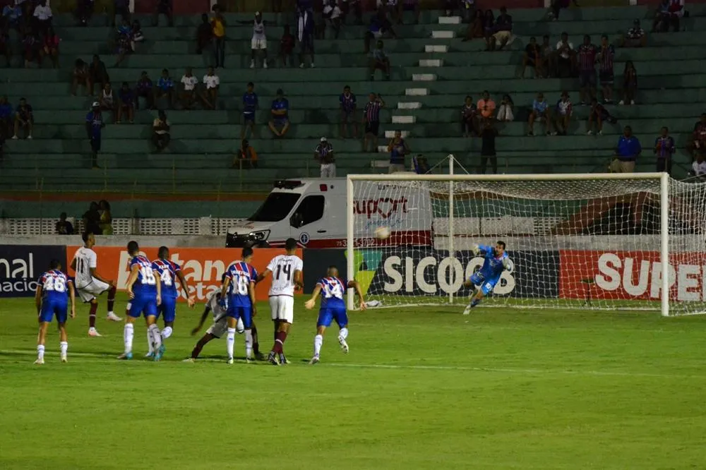 Joia da Princesa recebe bom público em goleada do Bahia pela semifinal do Campeonato Baiano