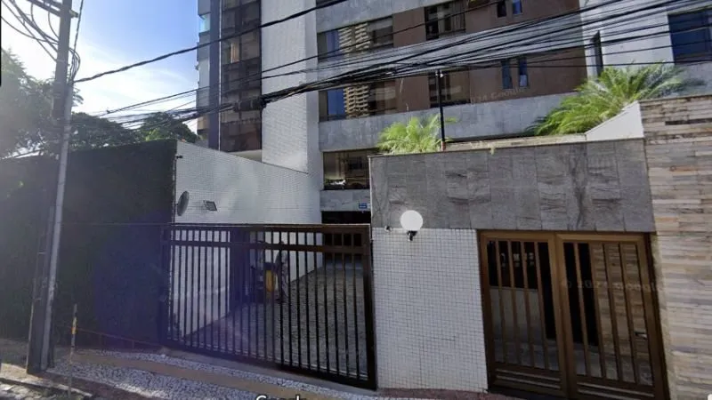 Polícia mira líder de esquema de tráfico de maconha líquida e cigarros eletrônicos que vivia no luxo em Salvador