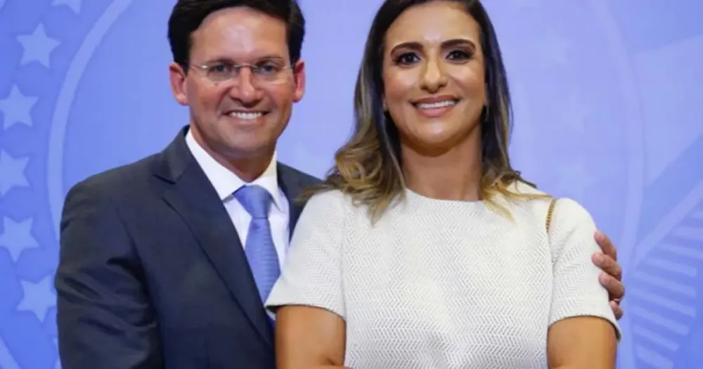 João Roma deve ser candidato a deputado federal em 2026 em troca com esposa para a disputa