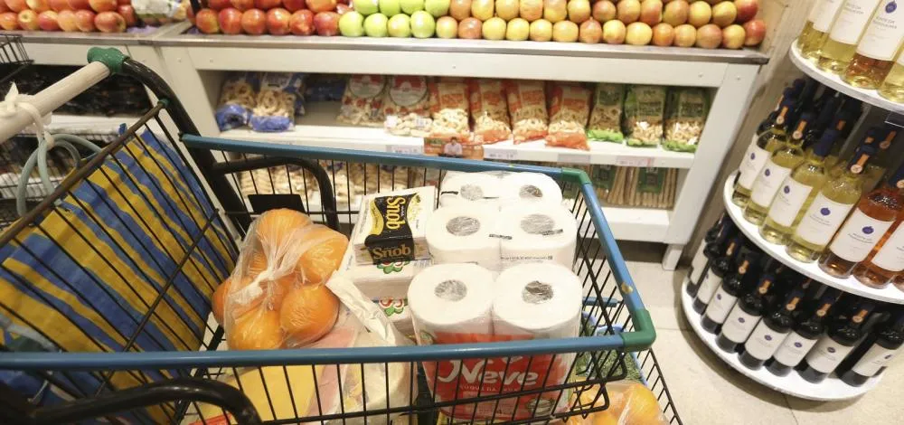 Governo Federal discute com governadores possível isenção de ICMS para cesta básica