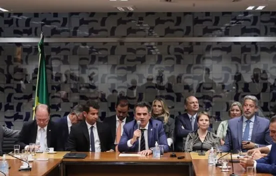 PP aprova federação com União Brasil