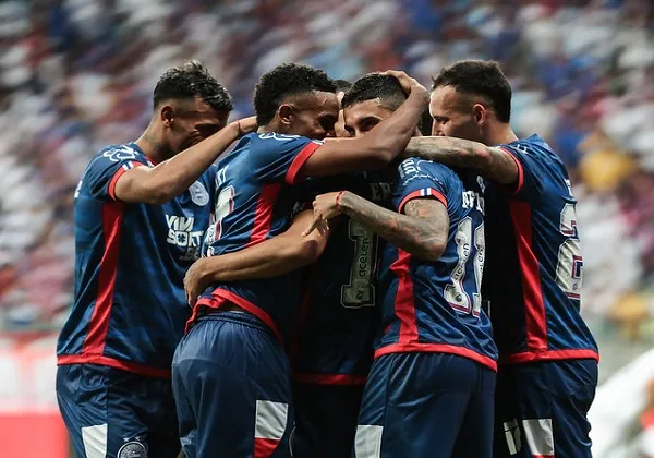 Bahia toma apavoro no segundo tempo, mas vence o Ceará e quebra tabu de décadas