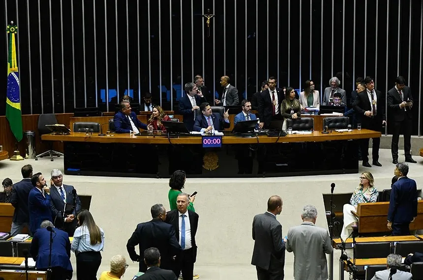 Comissões do Senado fazem ajustes em emendas ao Orçamento de 2024