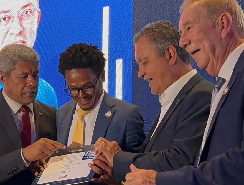 Prefeito Jocivaldo dos Anjos assume Diretoria de Educação da UPB em momento histórico para Antônio Cardoso