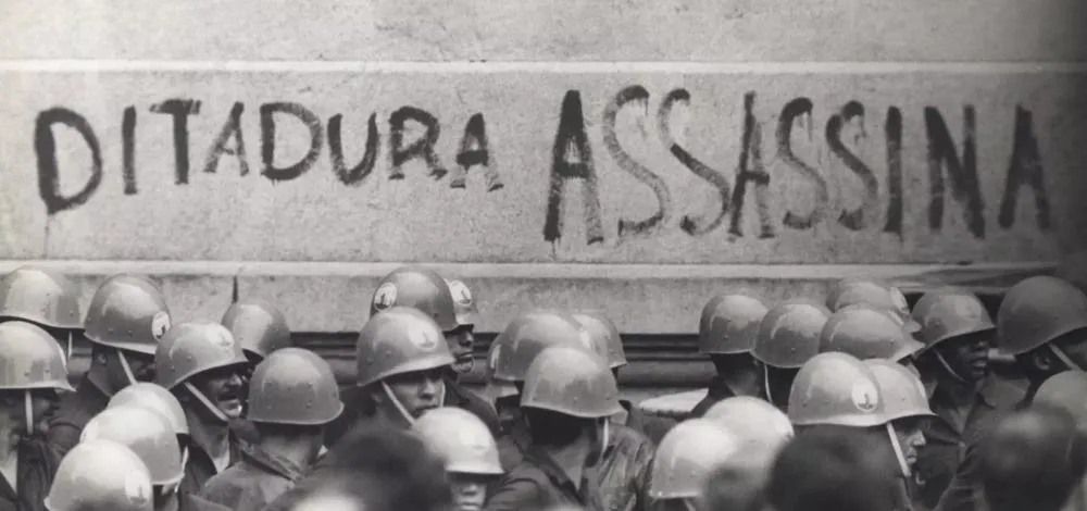 61 anos do golpe militar: julgamento do STF prova que democracia ainda corre sérios riscos no Brasil