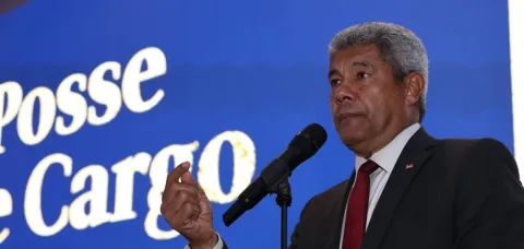 Jerônimo pede “maturidade” do PT sobre vice na ALBA