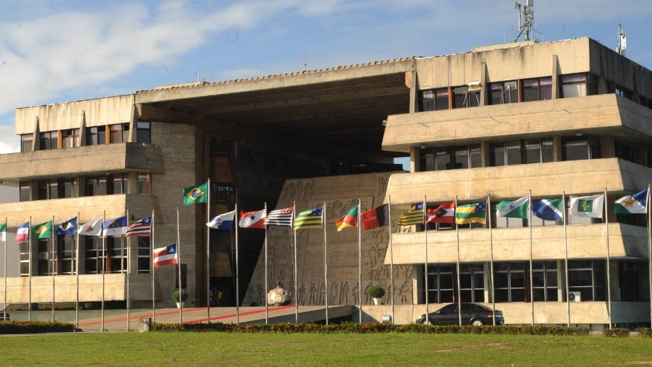 Governo da Bahia envia ao Legislativo PL para suspender prazo de concursos públicos