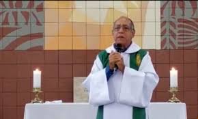 Padre deseja morte a fiéis que não vão à igreja na pandemia; assista