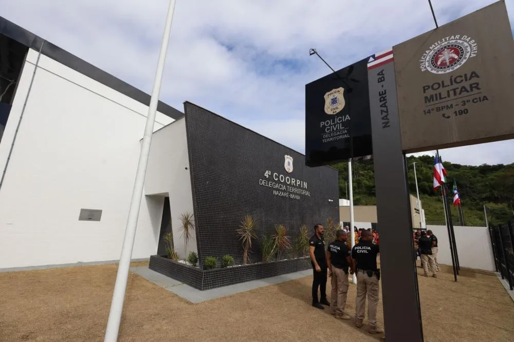 Em Nazaré, governador inaugura mais uma unidade integrada da segurança pública e amplia o abastecimento de água na região