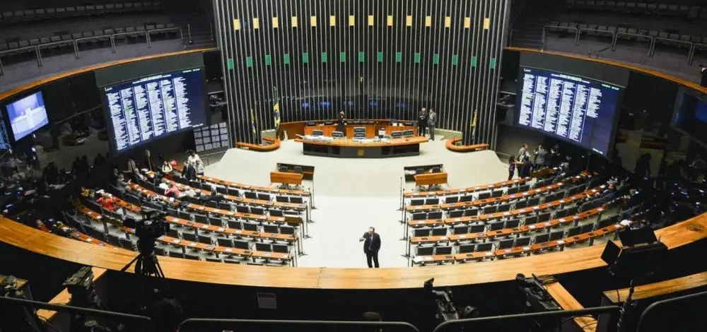 Câmara irá analisar projeto que amplia número de deputados