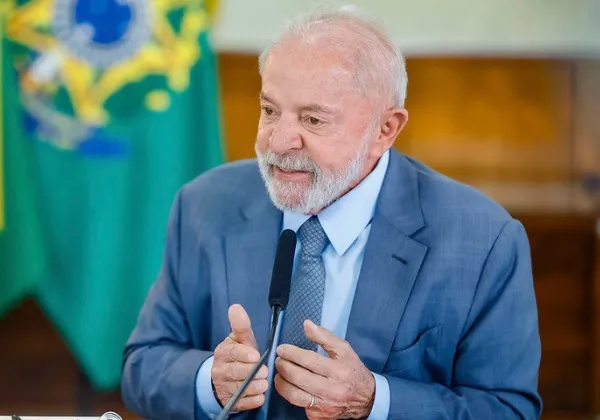 Justiça dá prazo de 48h para governo Lula e INSS se explicarem sobre irregularidades em descontos