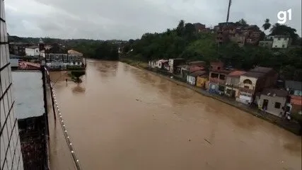 Rio Subaé transborda e deixa ruas alagadas em Santo Amaro, no recôncavo do estado — Foto: Reprodução/Redes Sociais