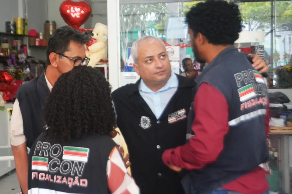 PROCON intensifica fiscalização no comércio e faz alerta sobre compras online para o Dia das Mães