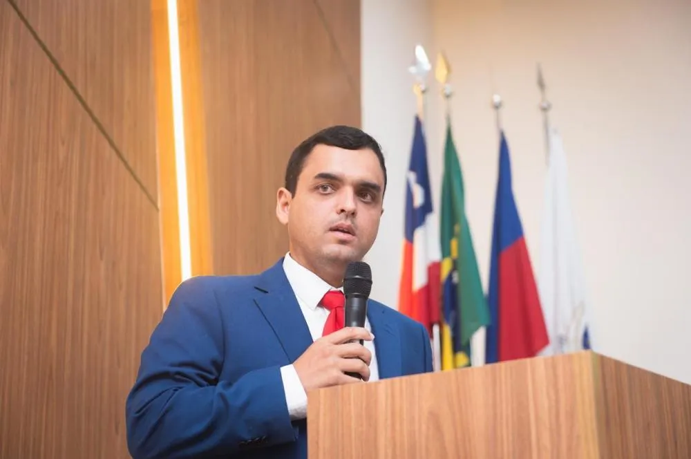 Vereador faz graves denúncias sobre prefeito de São Francisco do Conde