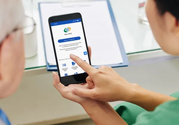 Fraude do INSS tem 2,6 vezes mais repercussão que taxação do Pix, aponta Quaest