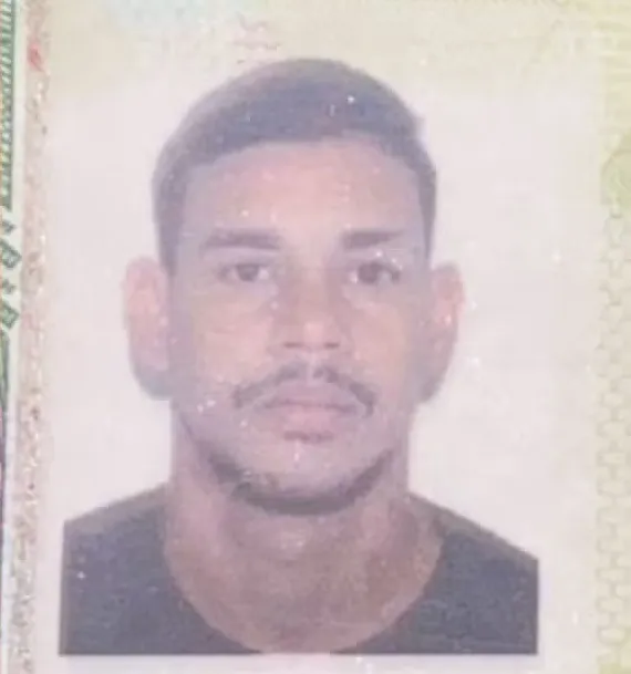 Quinto suspeito de matar jovem na frente da companheira e do filho é preso em Feira de Santana