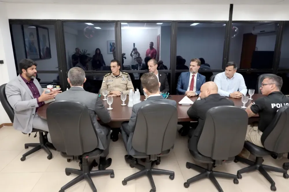 Eunápolis: autoridades discutem ações contra suspeitos de atentado