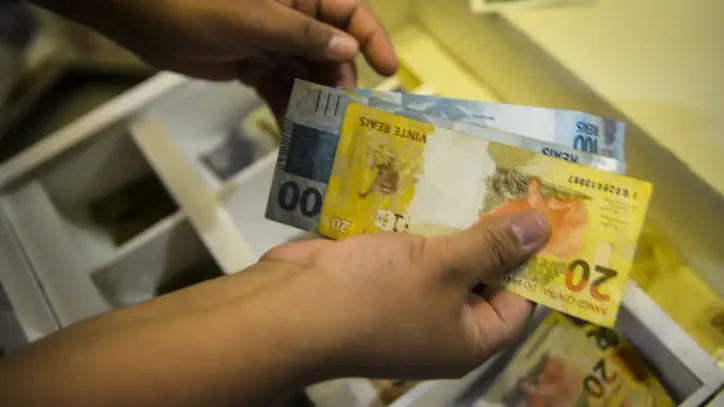 IOF: entenda o que é e quem deve pagar o imposto