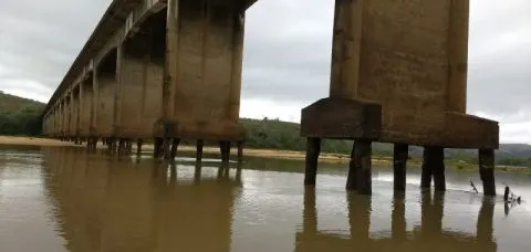 Interdição de ponte ameaça o abastecimento de combustíveis no Estado
