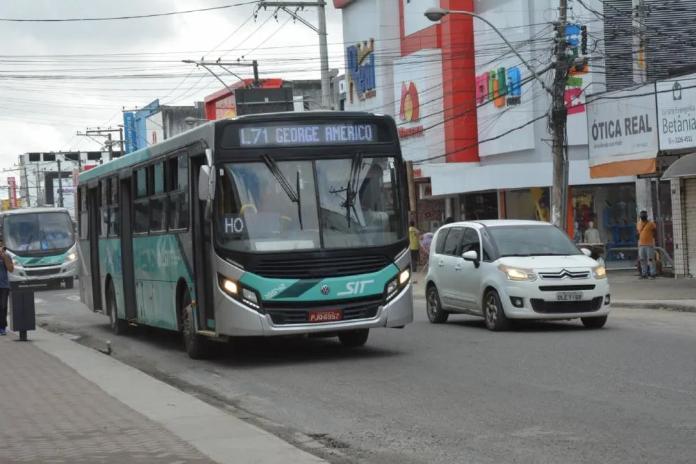 Rodoviários aprovam em assembleia acordo para evitar greve em Feira de Santana