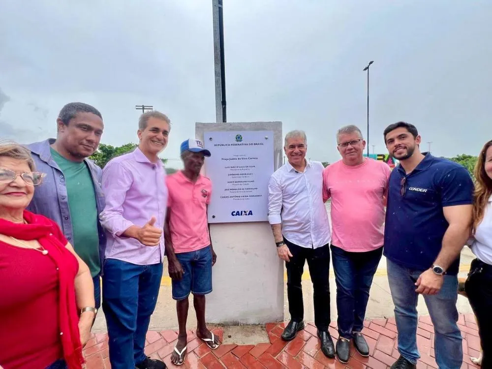 Com emenda de Zé Neto, oitava praça com equipamentos de lazer é entregue à comunidade da Lagoa Grande em Feira