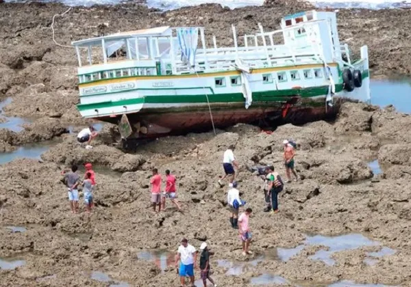 Justiça condena União, Agerba e empresa por indenização em naufrágio Salvador-Mar Grande