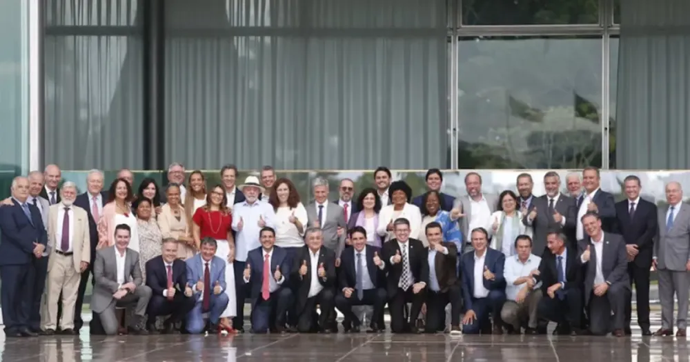 Levantamento revela quais ministros de Lula estão bem nas pesquisas para o Senado ou aos governos estaduais