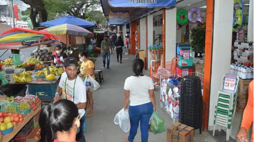 Secretaria de Meio Ambiente inicia ação educativa contra poluição sonora no centro comercial