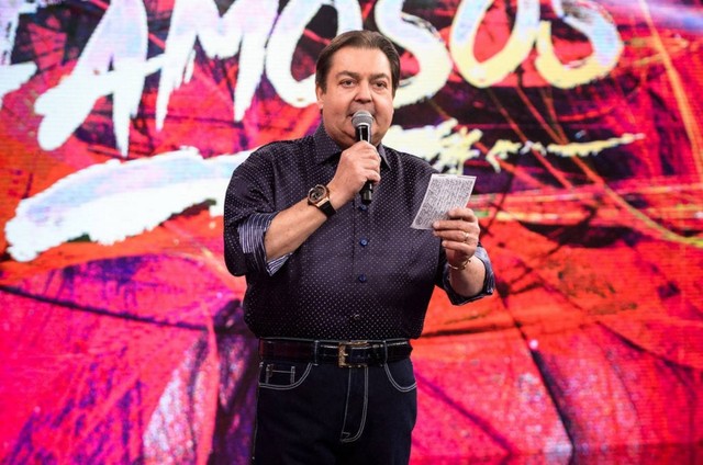 Fausto Silva anuncia os primeiros participantes da 17ª edição do ‘Dança dos Famosos’ neste domingo
