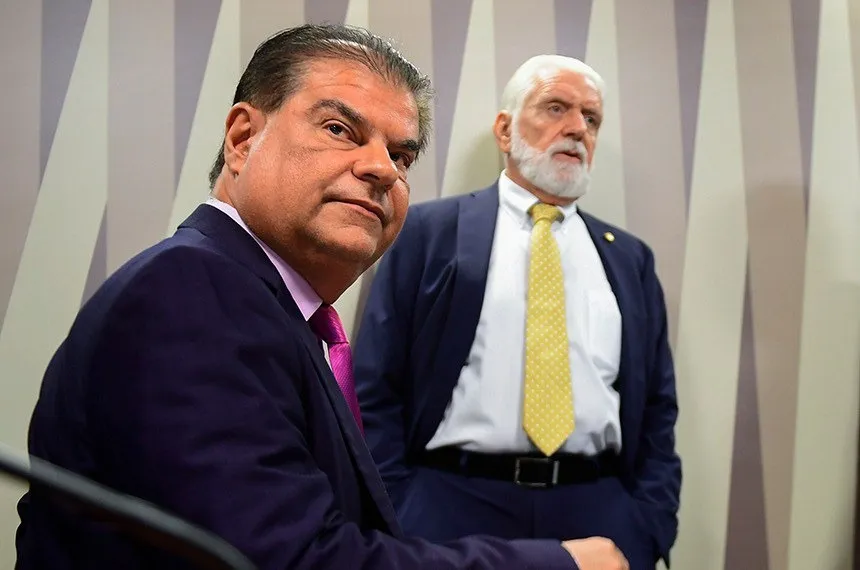 Senadores vão aos EUA contra tarifaço de Trump