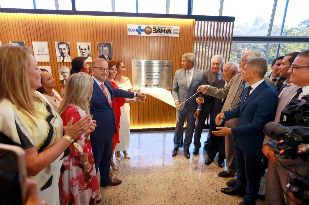 Governo do Estado celebra 100 anos da Secretaria da Saúde com homenagens a antigos gestores e servidores