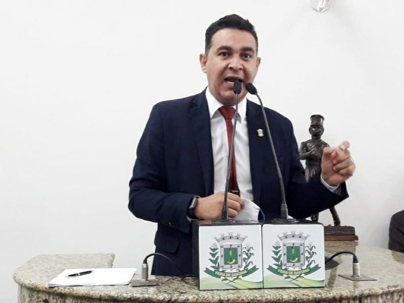 Dirigente de entidade teria contratado empresa do filho para atuar no Centro de Abastecimento