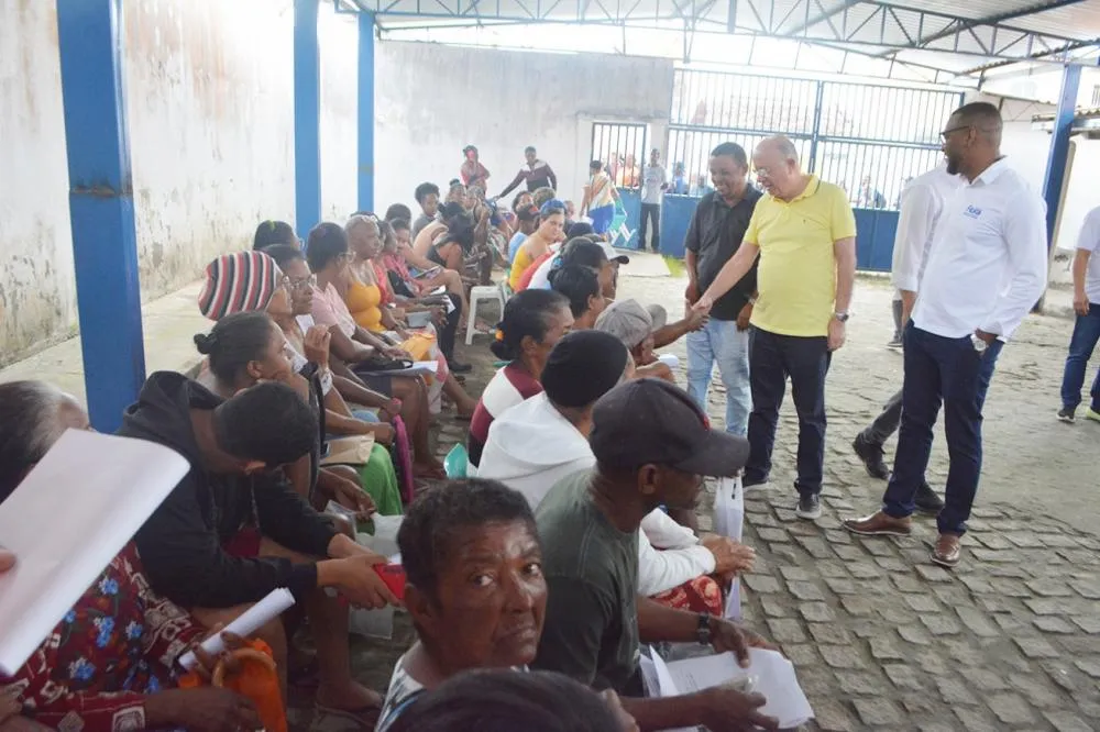 Prefeitura de Feira promove mutirão de regularização fundiária no conjunto Ayrton Senna