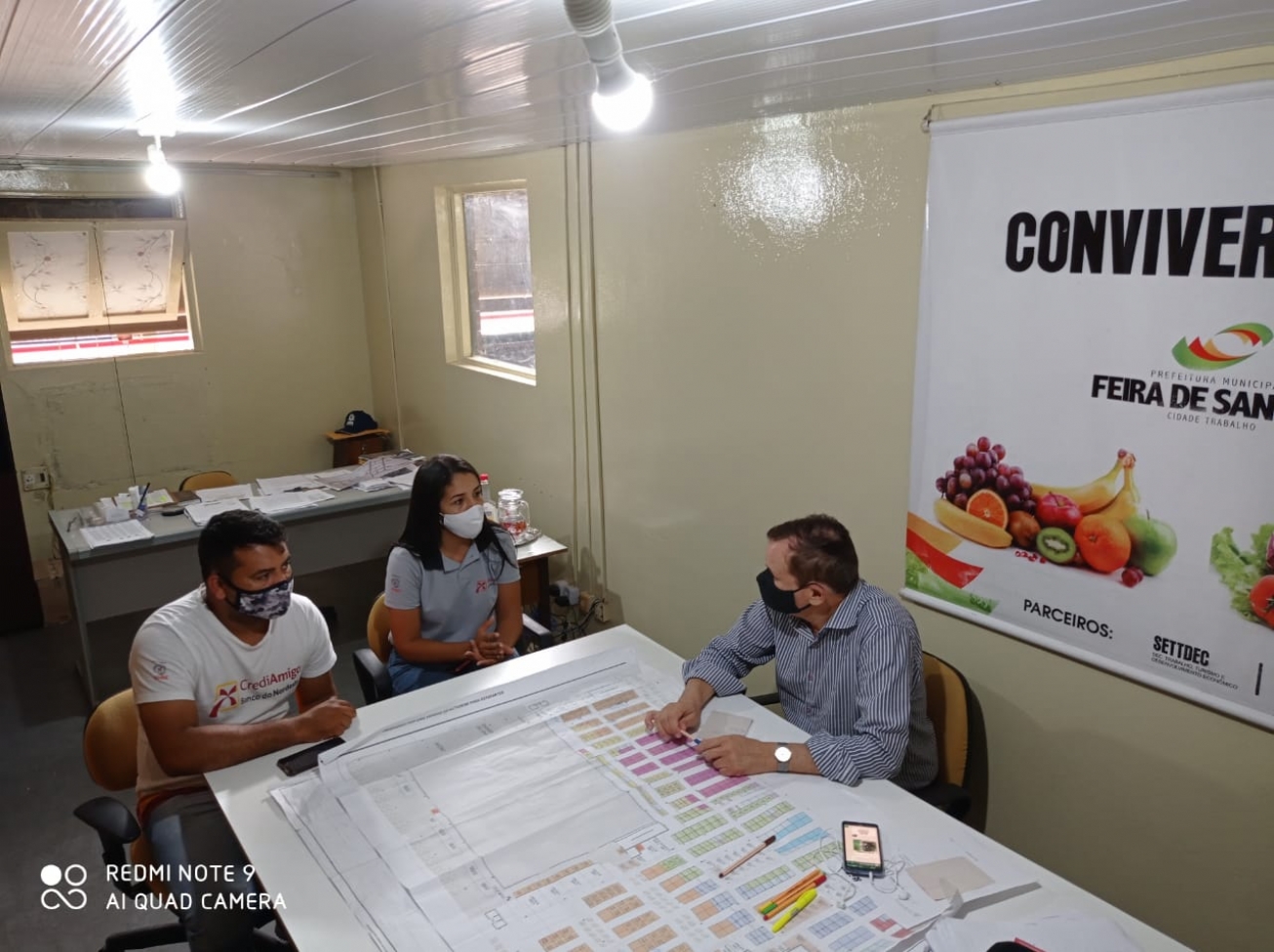 Banco do Nordeste financia ambulantes cadastrados do Centro Comercial Popular
