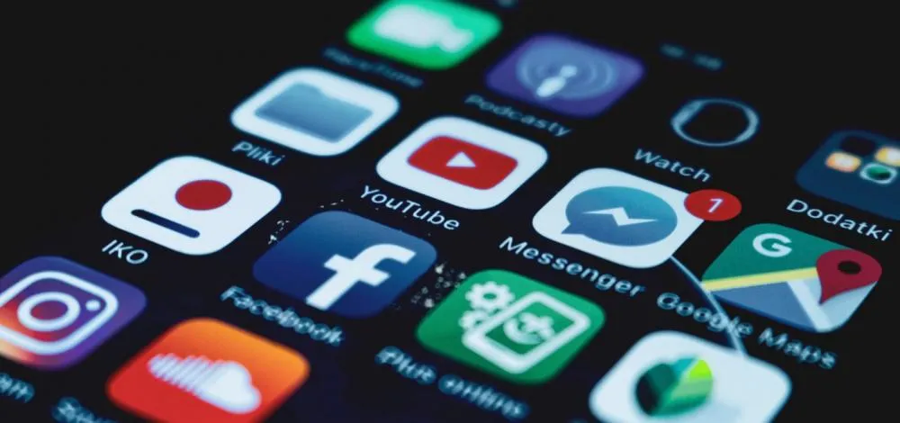 Justiça proíbe Facebook e Instagram de permitir trabalho infantil sem autorização judicial