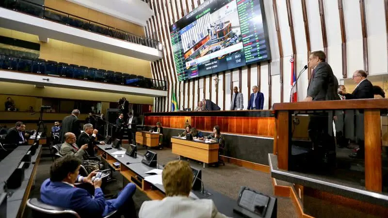 Projetos de reestruturação das Polícias Civil e Militar e Bahiainveste serão votadas na ALBA nesta terça