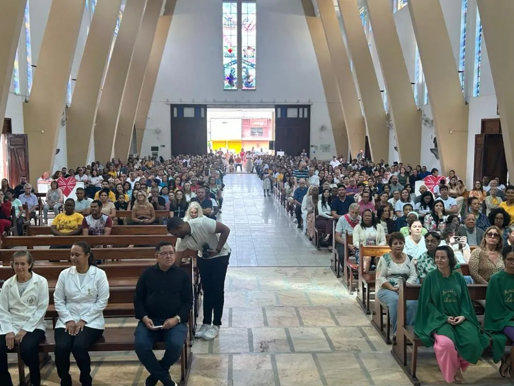 Rádios Sociedade News FM e Princesa FM completam 77 e 47 anos, respectivamente 