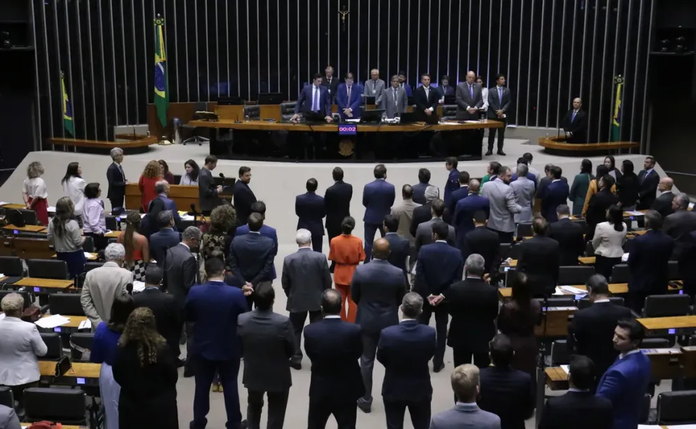 Veja como os deputados baianos votaram na PEC da Blindagem