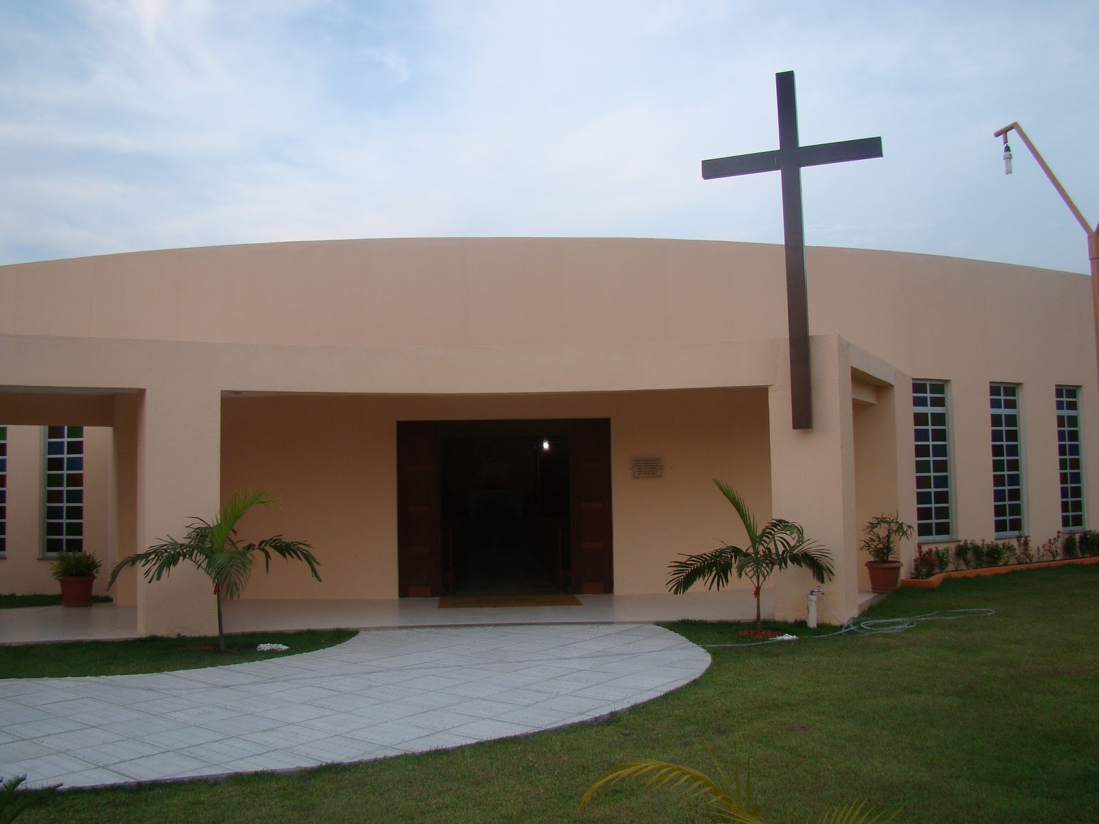 Governo da Bahia doa mais de 5 toneladas de alimentos ao Dispensário de Santana